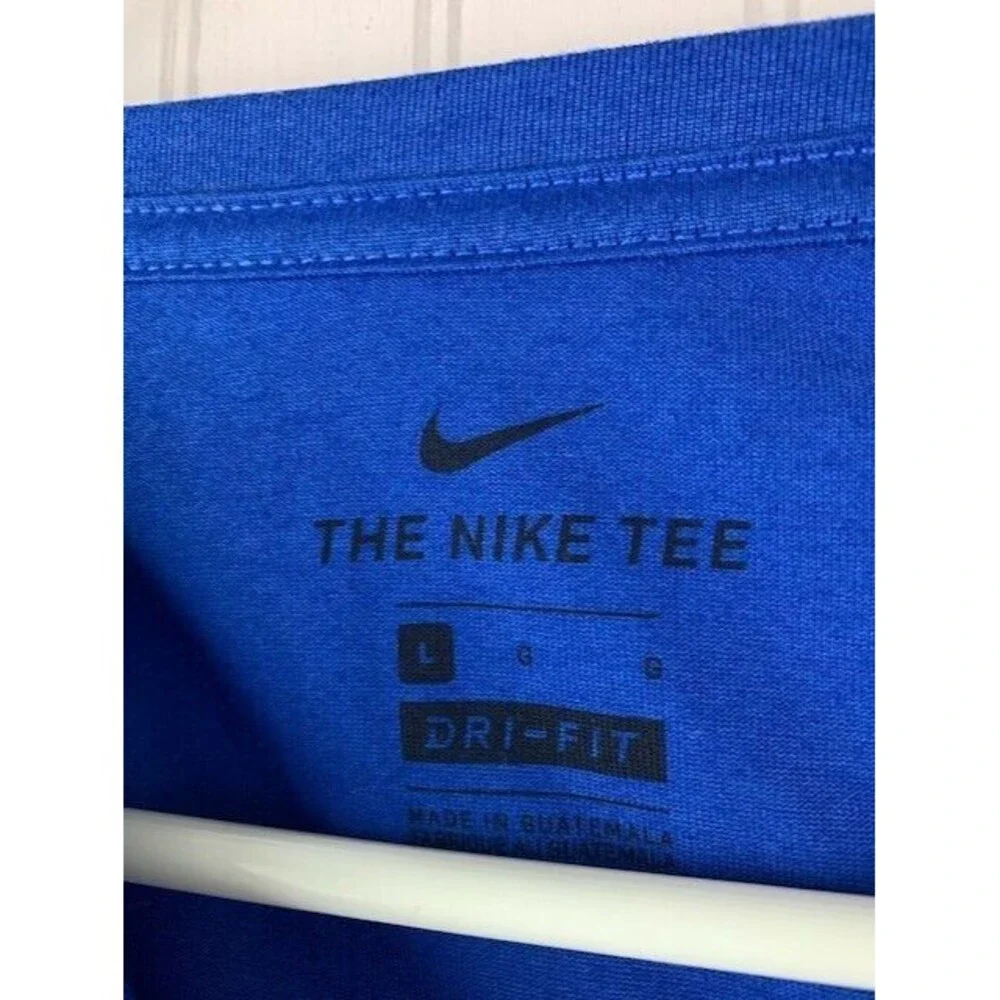 The Nike Tee Size L Mens Dri Fit Blue Short Sleeve Crew Neck